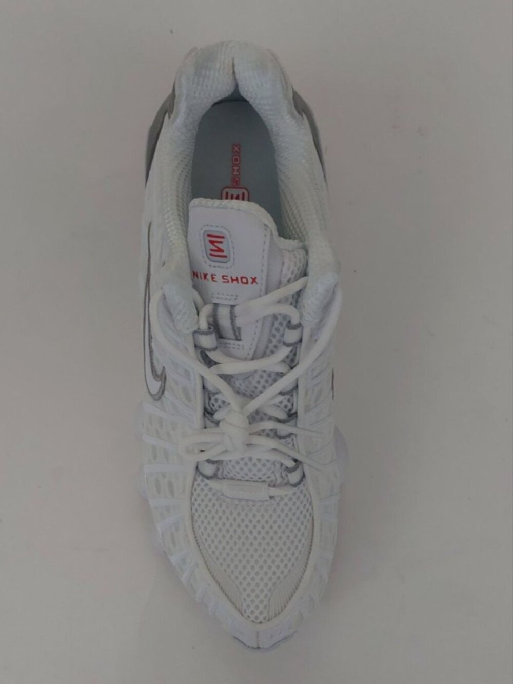 Nike Shox TL Low Top Sneakers Youth Mens 7 Womens 8.5 White Metallic Silver - Picture 2 of 9
